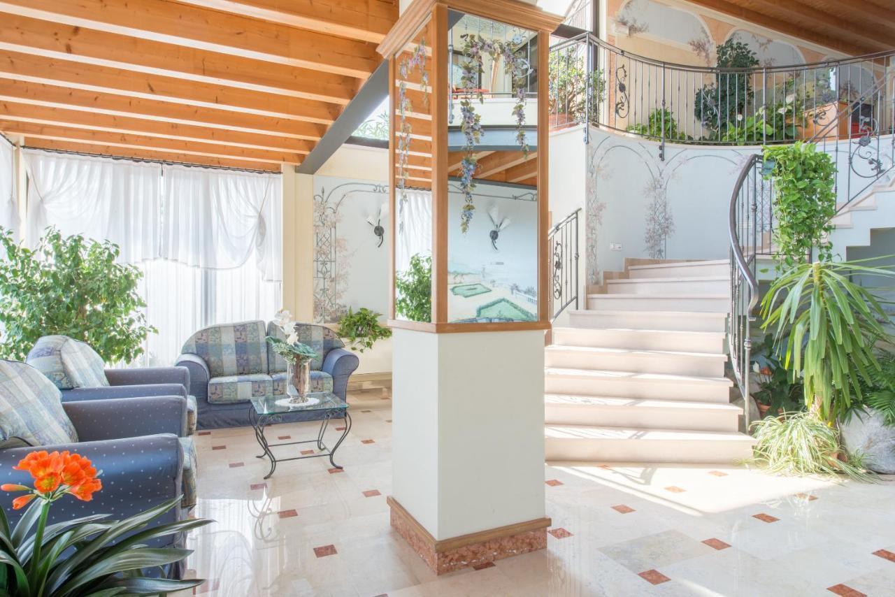 Tremosine Village Hotel Lucia מראה חיצוני תמונה
