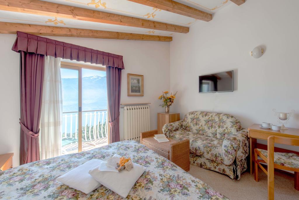 Tremosine Village Hotel Lucia מראה חיצוני תמונה